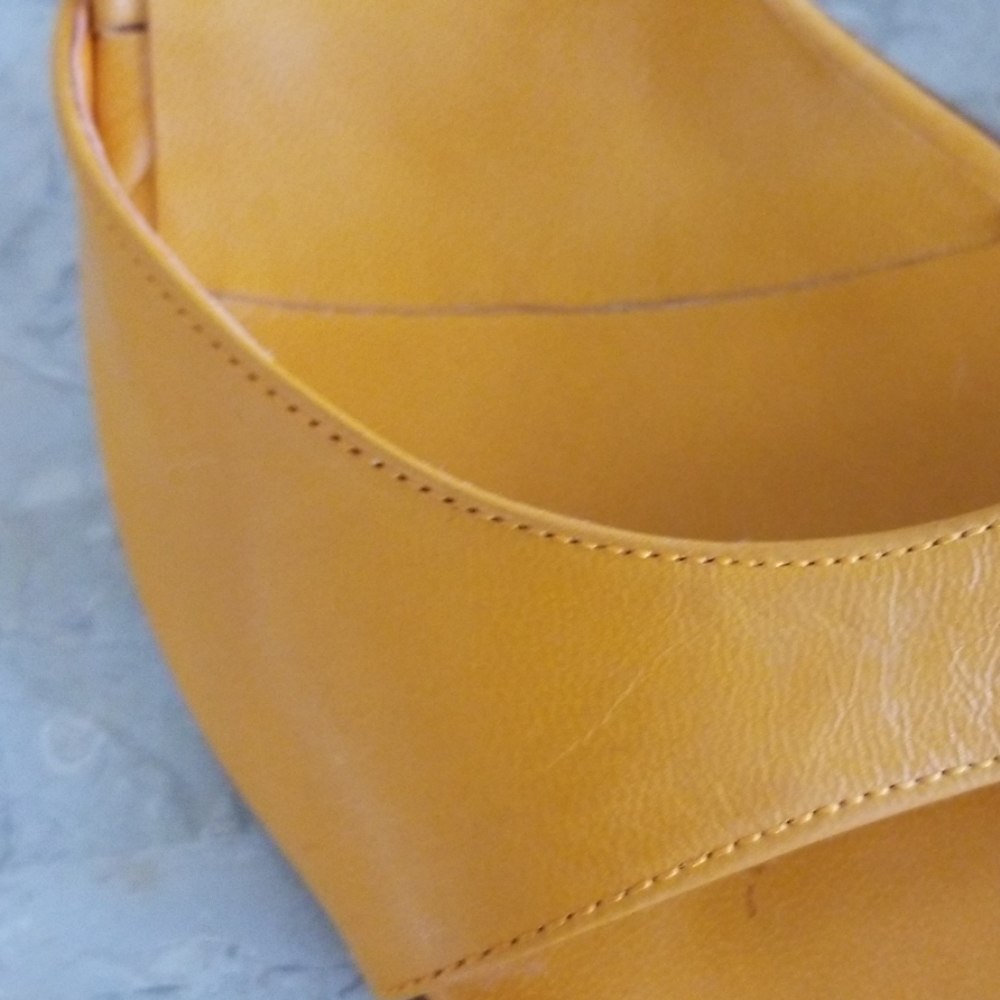Tangerine Heels - Picture 4 of 7